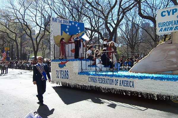 Greek Independence Day Parade 2005 photo 3