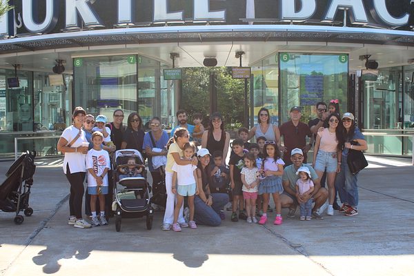 Turtle Back Zoo Outing with Dance Group photo 5