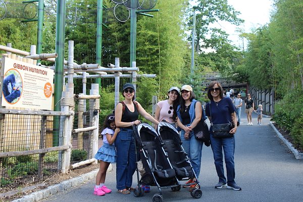 Turtle Back Zoo Outing with Dance Group photo 76